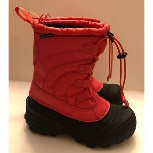 The North Face Winter Boots, Size 1, Great preowned condition, waterproof